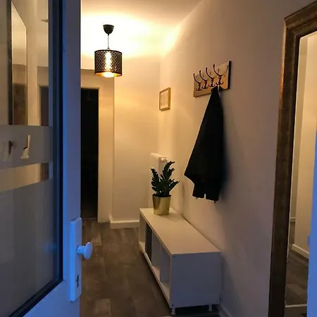 Zimmer 1 *